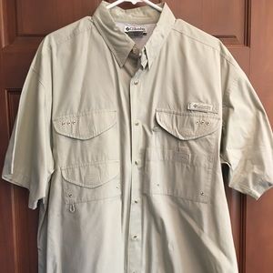 Men’s Medium Performance Fishing Gear button down